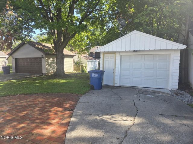 2716 Powhattan Parkway, Toledo, OH 43606
