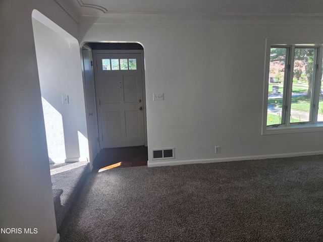 2716 Powhattan Parkway, Toledo, OH 43606