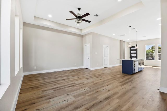 5949 Collingsworth Street, Houston, TX 77026