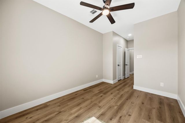 5949 Collingsworth Street, Houston, TX 77026