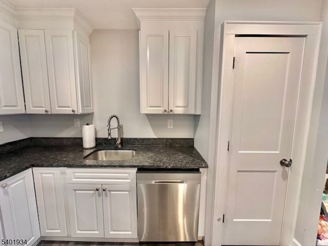 107 Monmouth Rd, Monroe Twp., NJ 08831