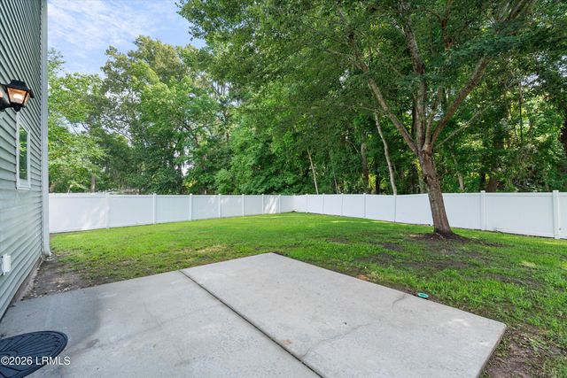 8 Cedar Creek Circle, Beaufort, SC 29906
