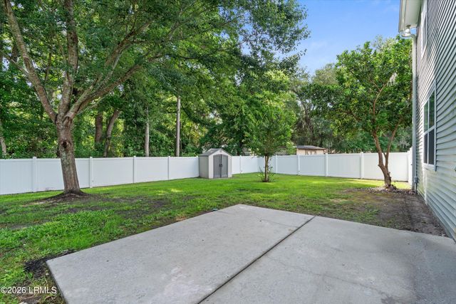 8 Cedar Creek Circle, Beaufort, SC 29906