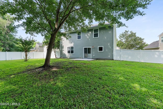 8 Cedar Creek Circle, Beaufort, SC 29906