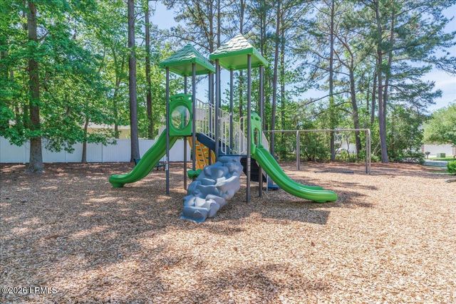 8 Cedar Creek Circle, Beaufort, SC 29906