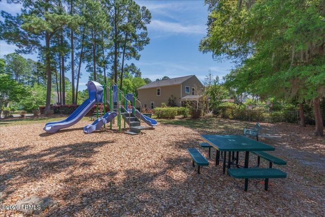 8 Cedar Creek Circle, Beaufort, SC 29906