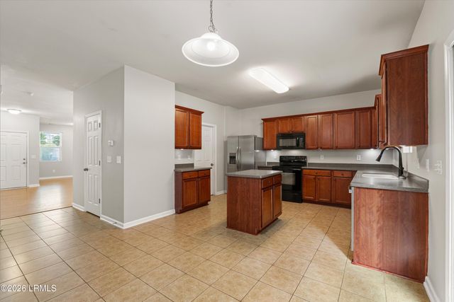 8 Cedar Creek Circle, Beaufort, SC 29906