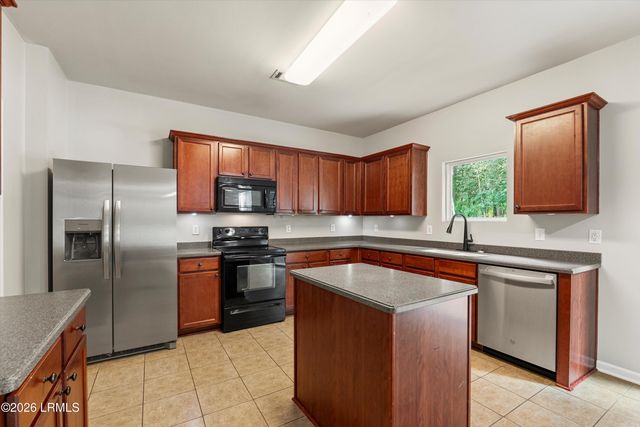 8 Cedar Creek Circle, Beaufort, SC 29906