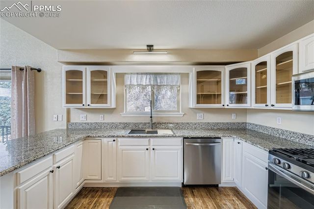 9470 Blue Grass Place, Colorado Springs, CO 80925