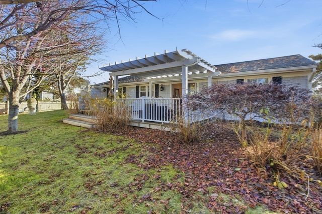 23 Shane Dr, Chatham, MA 02633
