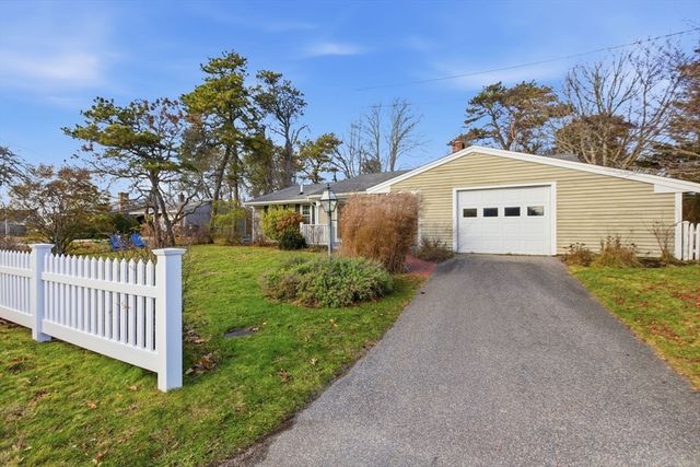 23 Shane Dr, Chatham, MA 02633