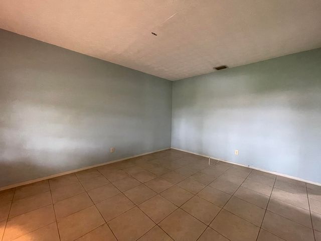 2204 NW 3rd Avenue 2, Wilton Manors, FL 33311