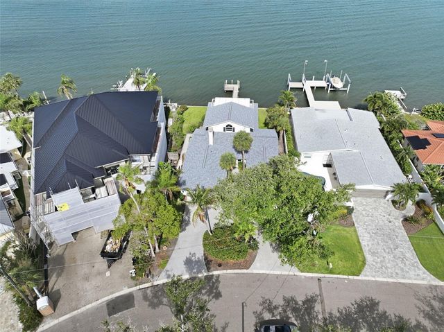 1832 VENETIAN POINT DRIVE, Clearwater, FL 33755