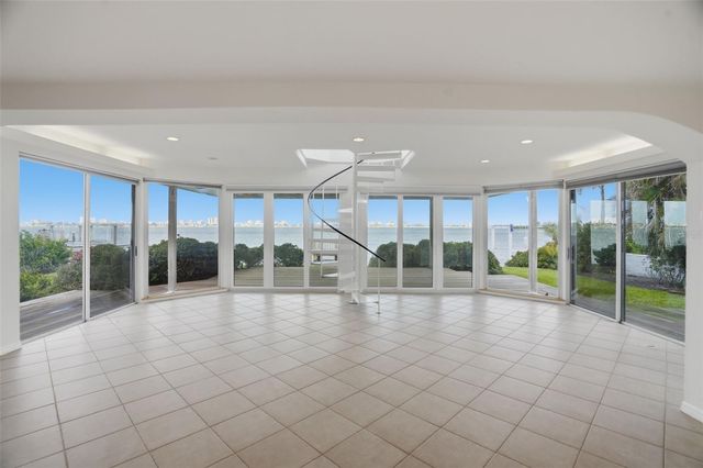 1832 VENETIAN POINT DRIVE, Clearwater, FL 33755