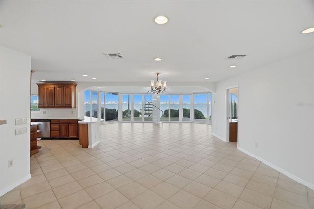 1832 VENETIAN POINT DRIVE, Clearwater, FL 33755
