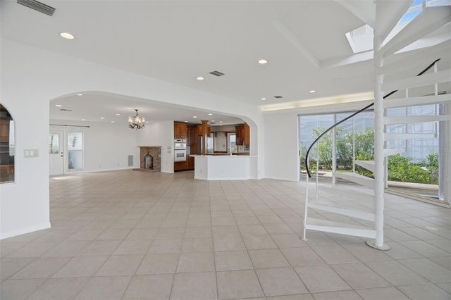 1832 VENETIAN POINT DRIVE, Clearwater, FL 33755
