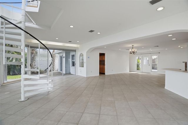 1832 VENETIAN POINT DRIVE, Clearwater, FL 33755