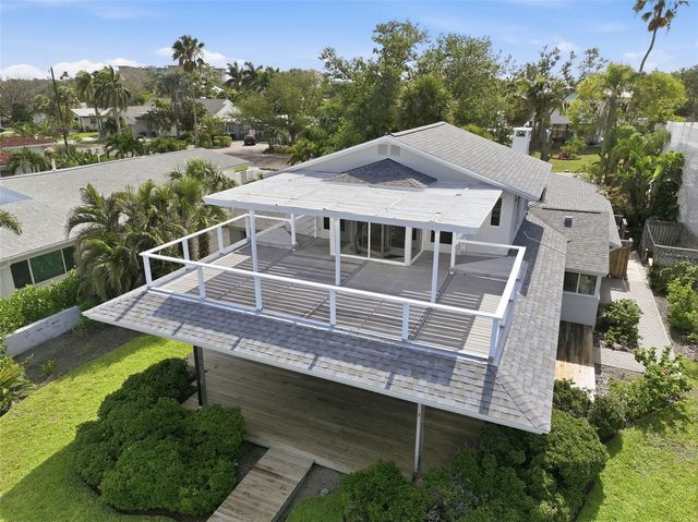 1832 VENETIAN POINT DRIVE, Clearwater, FL 33755