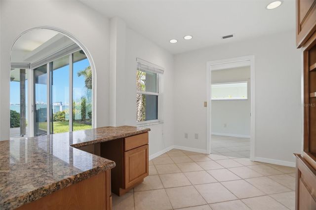 1832 VENETIAN POINT DRIVE, Clearwater, FL 33755
