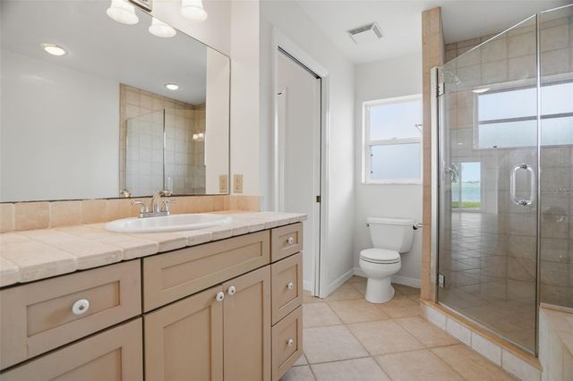 1832 VENETIAN POINT DRIVE, Clearwater, FL 33755