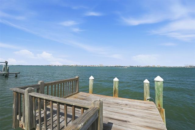 1832 VENETIAN POINT DRIVE, Clearwater, FL 33755