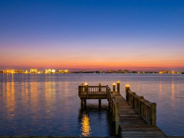 1832 VENETIAN POINT DRIVE, Clearwater, FL 33755
