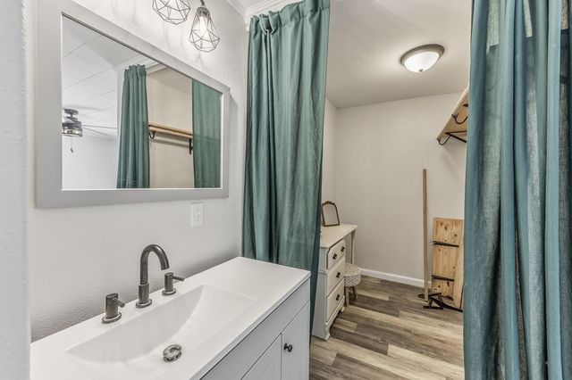 191 Navaho Trail, Onalaska, TX 77360