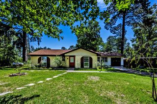 191 Navaho Trail, Onalaska, TX 77360