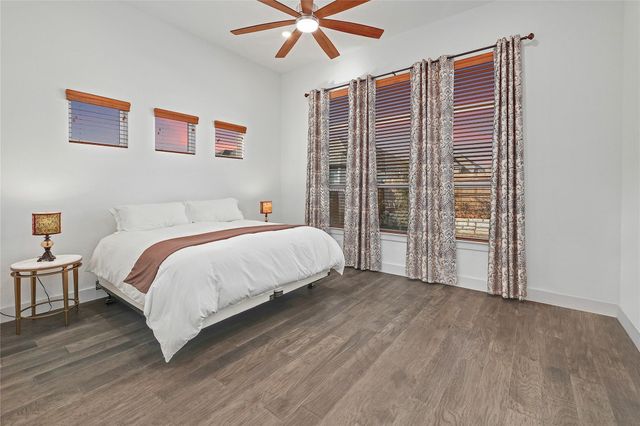 104 Serenity Hills DR, Georgetown, TX 78628