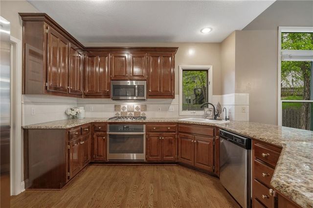 13201 Ballentine Street, Overland Park, KS 66213