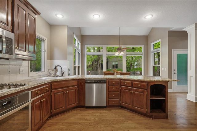 13201 Ballentine Street, Overland Park, KS 66213