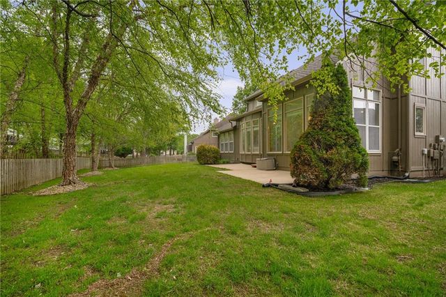 13201 Ballentine Street, Overland Park, KS 66213