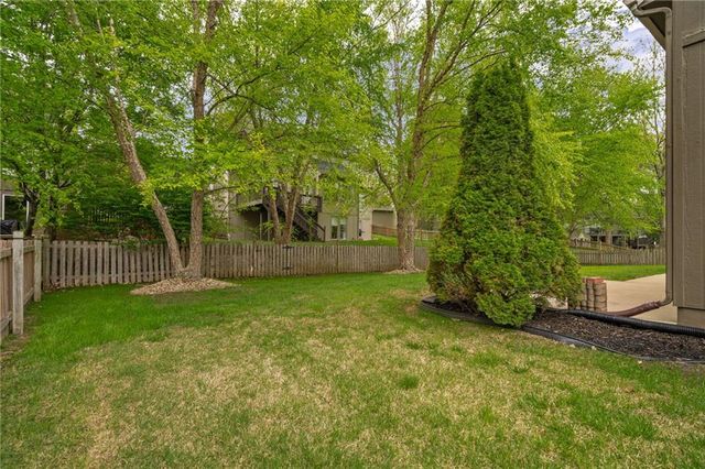 13201 Ballentine Street, Overland Park, KS 66213