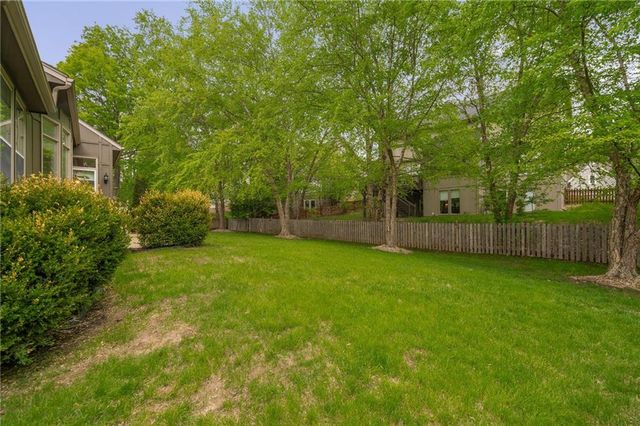13201 Ballentine Street, Overland Park, KS 66213