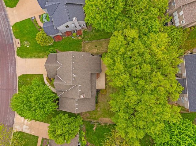 13201 Ballentine Street, Overland Park, KS 66213
