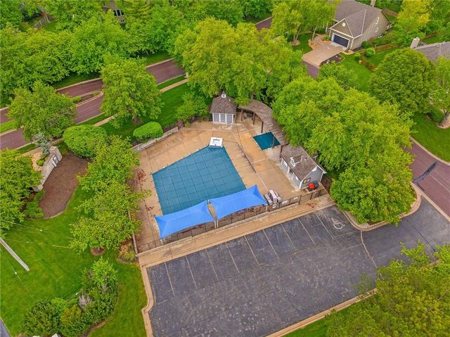 13201 Ballentine Street, Overland Park, KS 66213