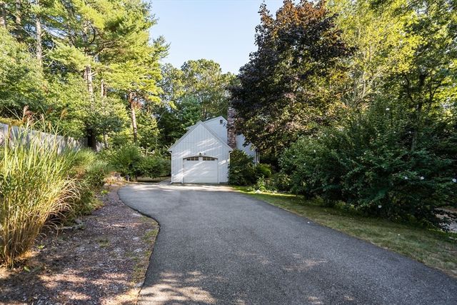 7 Hunter's Trail, Sandwich, MA 02563