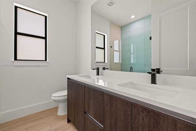 1587 W GOLDEN GATE BLVD, Naples, FL 34120