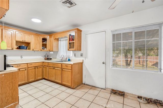 1562 N Fay, Fresno, CA 93728