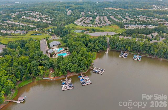 6608 Jepson Court, Charlotte, NC 28214