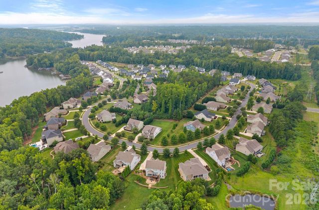 6608 Jepson Court, Charlotte, NC 28214