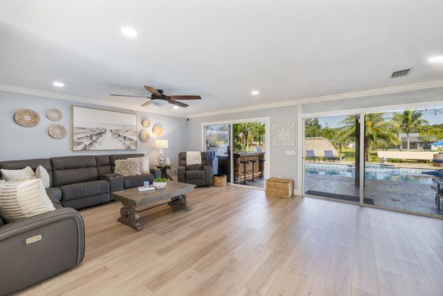 121 NE Naranja Avenue, Port St. Lucie, Port St Lucie, FL 34983