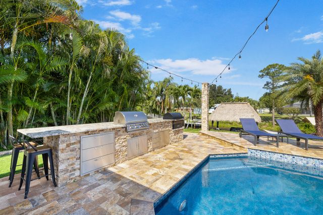 121 NE Naranja Avenue, Port St. Lucie, Port St Lucie, FL 34983