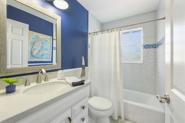 121 NE Naranja Avenue, Port St. Lucie, Port St Lucie, FL 34983