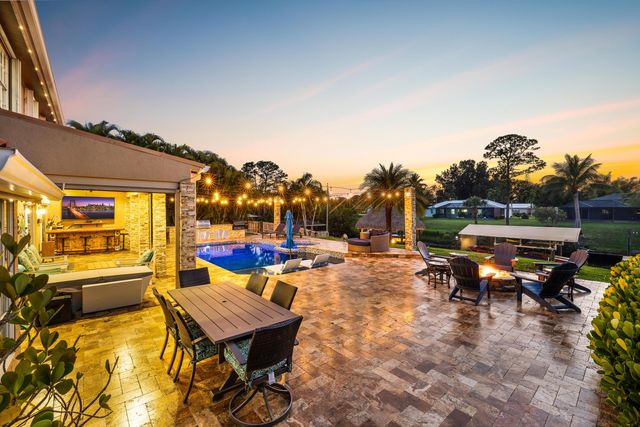 121 NE Naranja Avenue, Port St. Lucie, Port St Lucie, FL 34983