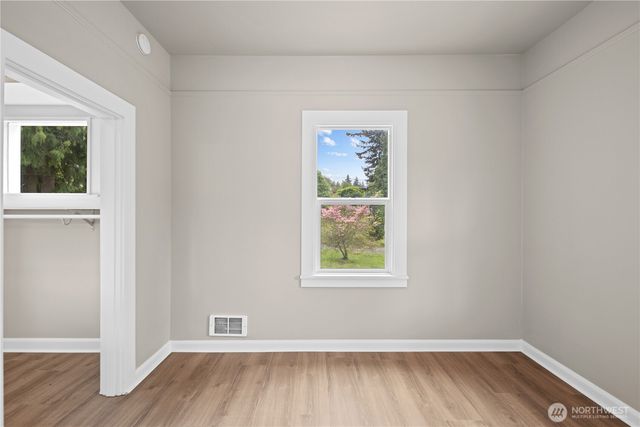 1409 E Dallman Road, Camano Island, WA 98282