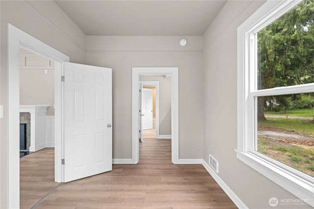 1409 E Dallman Road, Camano Island, WA 98282