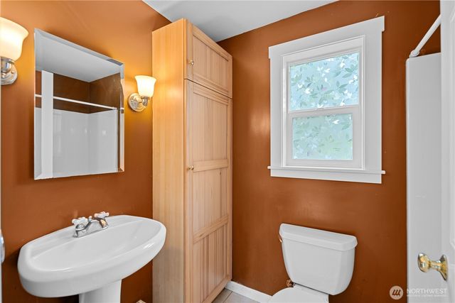 1409 E Dallman Road, Camano Island, WA 98282