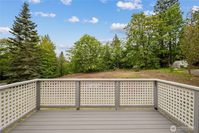 1409 E Dallman Road, Camano Island, WA 98282