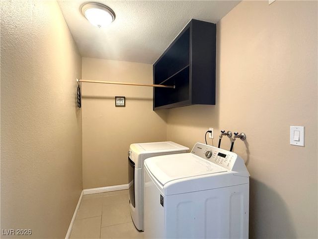 5253 Cartaro Drive, Las Vegas, NV 89103